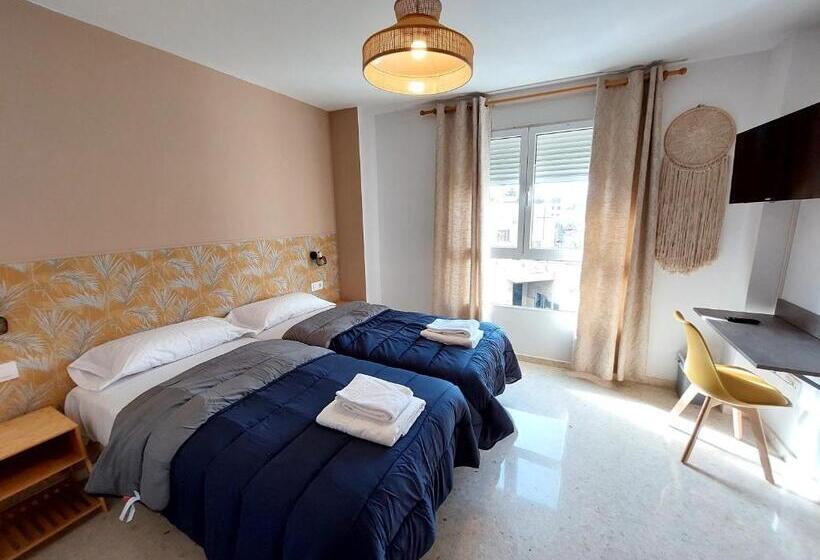 اتاق استاندارد با سرویس بهداشتی مشترک, Habitaciones Barra89