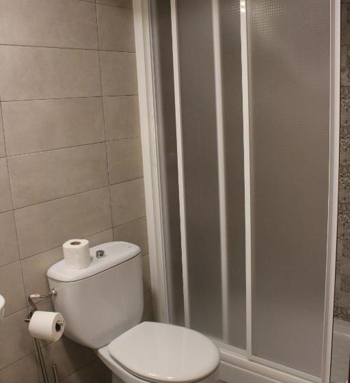 Номер Стандарт Трехместный, Hostal Extremeño