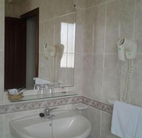 اتاق سوپریور یک تخته, Hostal Paz