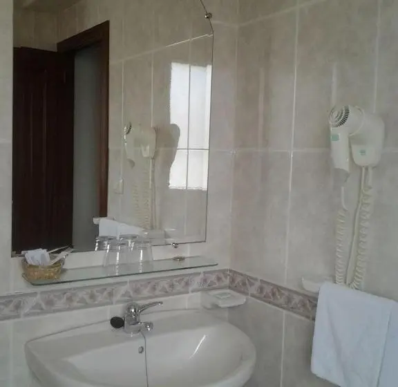 Superior Yhden Hengen Huone, Hostal Paz