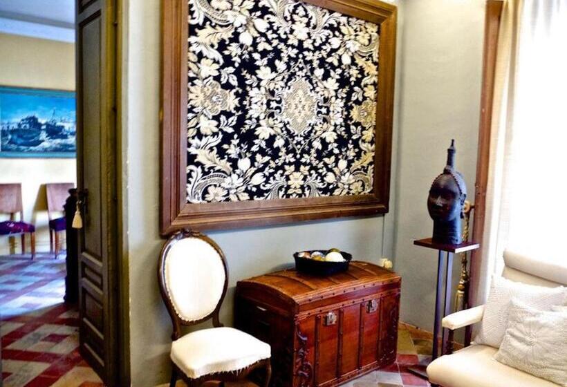 اتاق سوپریور با بالکن, Olmitos 3, Casa Palacio Real Piedad