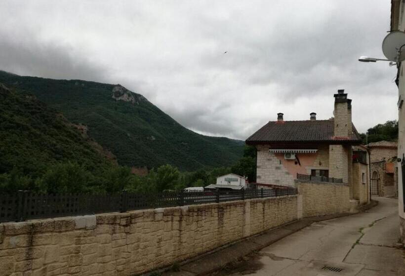 Люкс 2 Спальни, Anahuaska Art Suites Temáticas