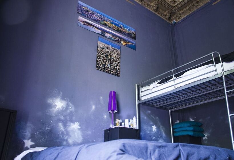 اتاق استاندارد سه تخته با سرویس بهداشتی مشترک, Bed & Art Barcelona