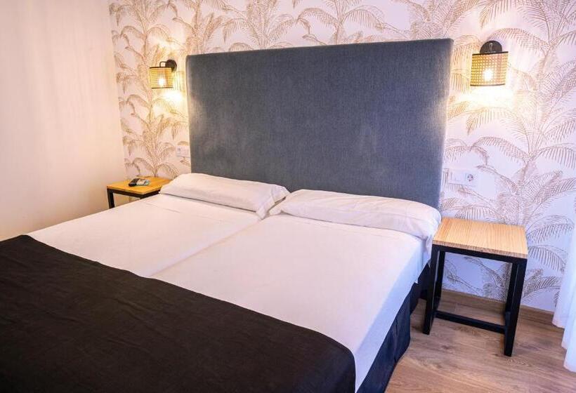 スタンダードルーム, Complejo Roma