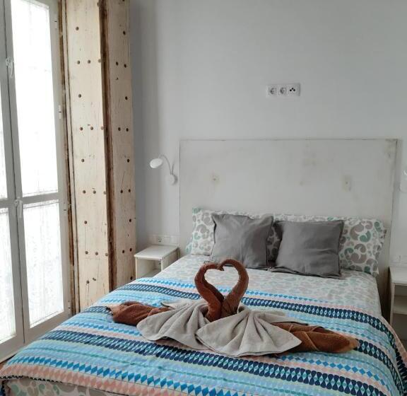 Quarto Estandar, Dormir En Cádiz