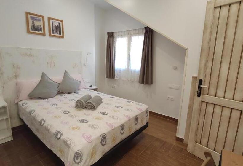Quarto Estandar, Dormir En Cádiz