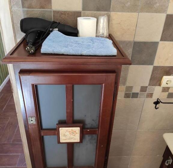 اتاق عادی, Dormir En Cádiz
