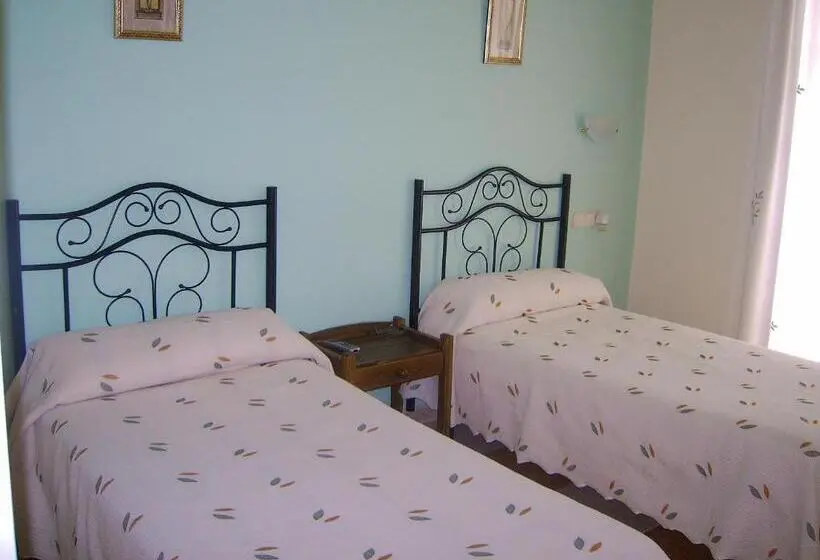 スタンダードルーム, Hostal Cabañas