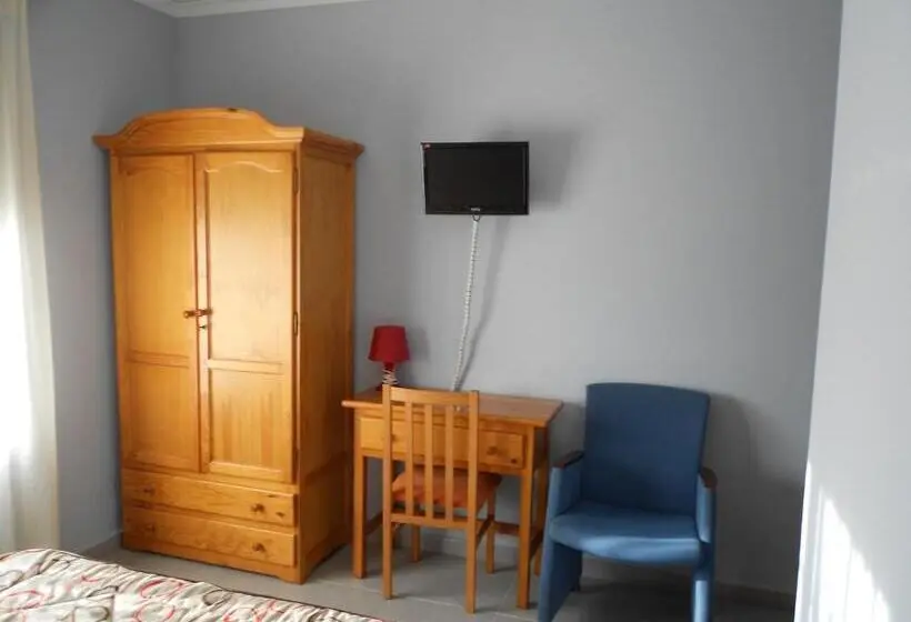 اتاق استاندارد یک نفره, Hostal Donaire Ii