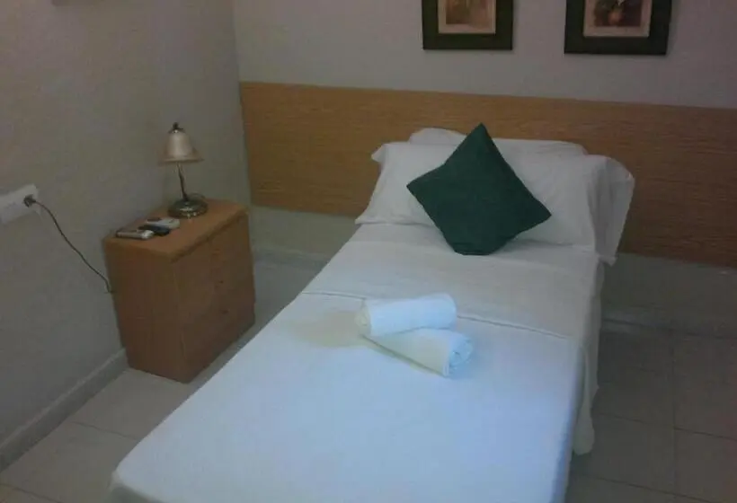 اتاق استاندارد یک نفره, Hostal El Patio