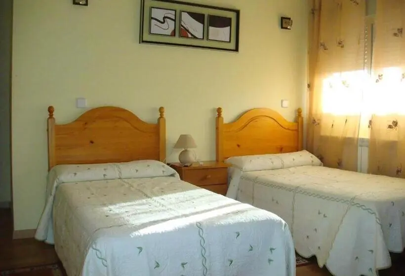 スタンダードルーム, Hostal Madrid Paris
