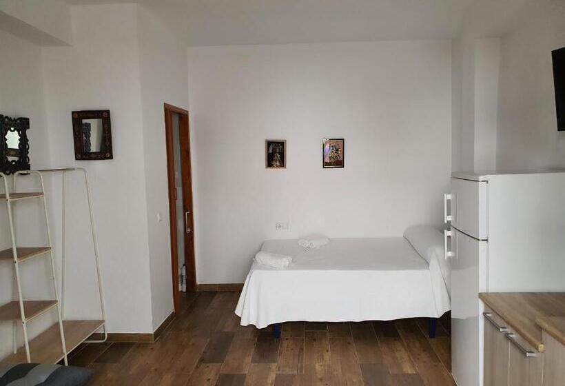 家庭工作室, Pensión Riad Mediterraneo