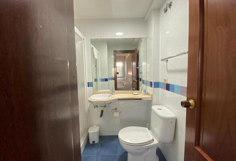 اتاق لوکس با بالکن, Pensión Venus