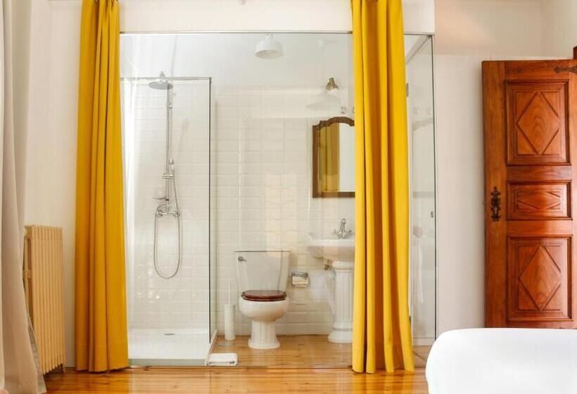 سوییت لوکس, 3 Marias Residence