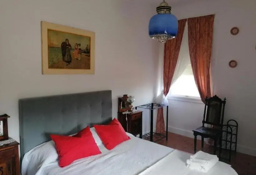 デラックスルーム, Vila Laura