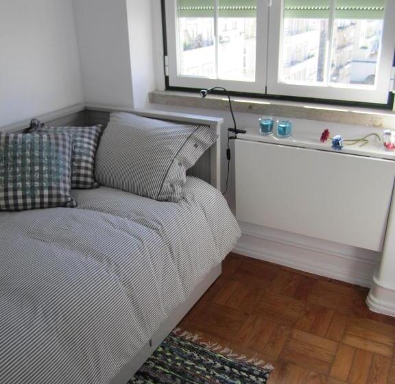 اتاق استاندارد یک نفره, Alvalade Ii Airport Guest House