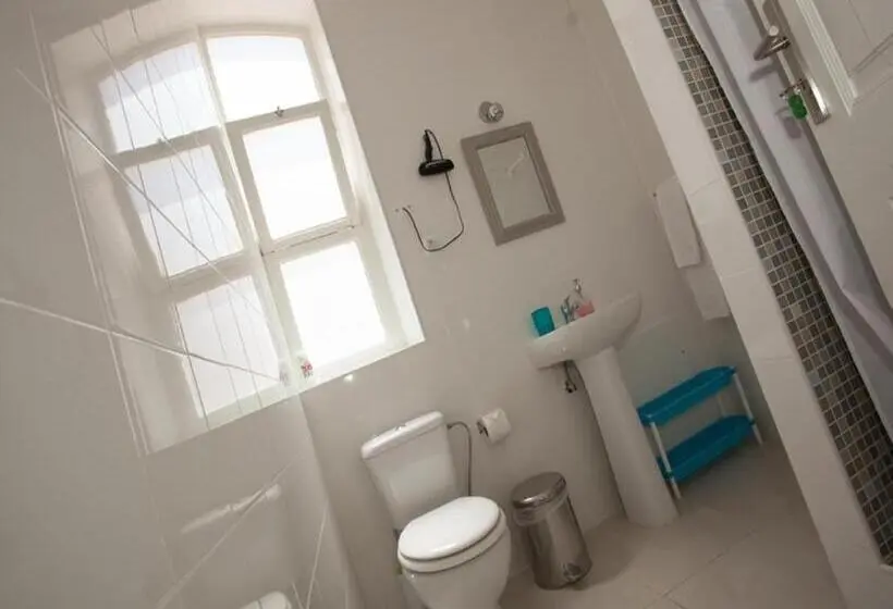 Perhesviitti, Formosa Guest House