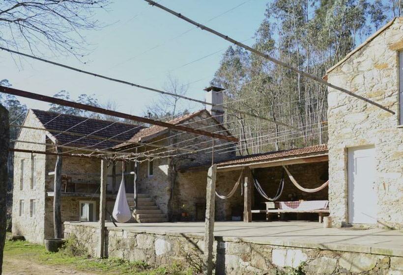 منزل غرفتين نوم, Moleiro Da Costa Má