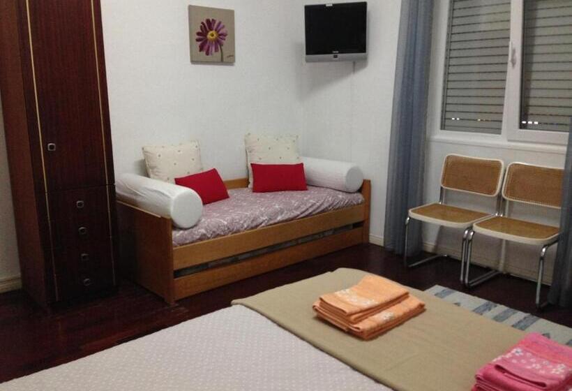 غرفة قياسية ثلاثية حمام مشترك, Palm Guesthouse B&b Rooms