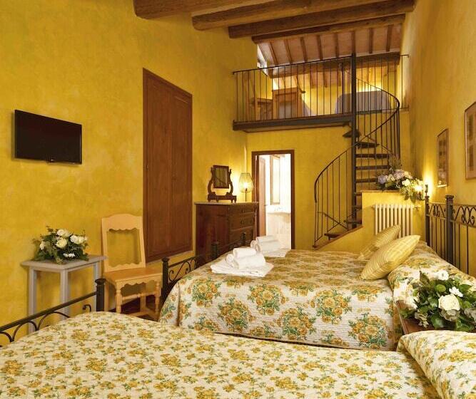 חדר משפחתי, Castello Di Titignano