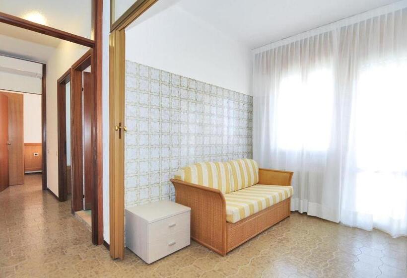 חדר משפחתי, Venus Best Price