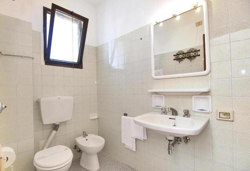 חדר אקונומי, Venus Best Price