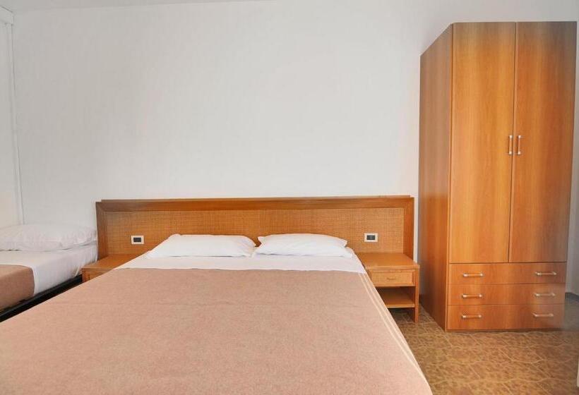 חדר משפחתי, Venus Best Price