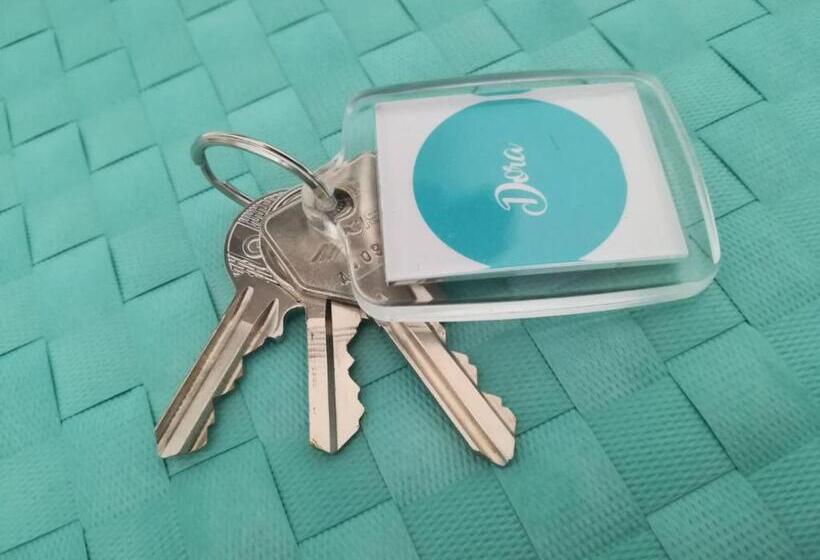 带共用浴室的标准房间, Ivrea La Bella