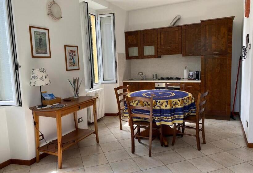 חדר דופלקס, La Stazione