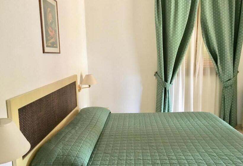 غرفة قياسية, La Cipriana