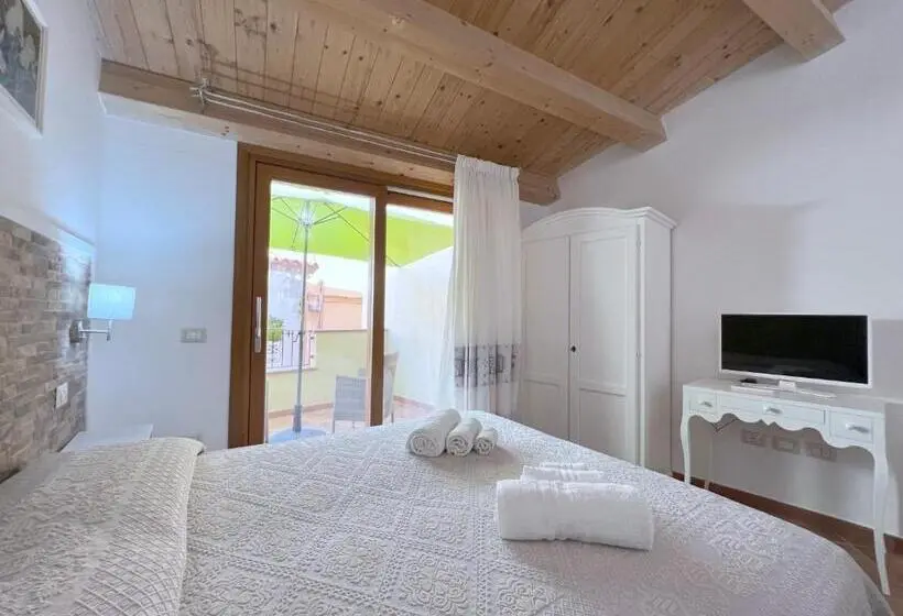 اتاق استاندارد با تراس, Bosa Queen House