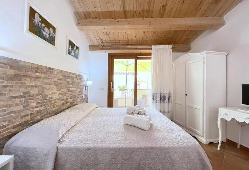 اتاق استاندارد با تراس, Bosa Queen House