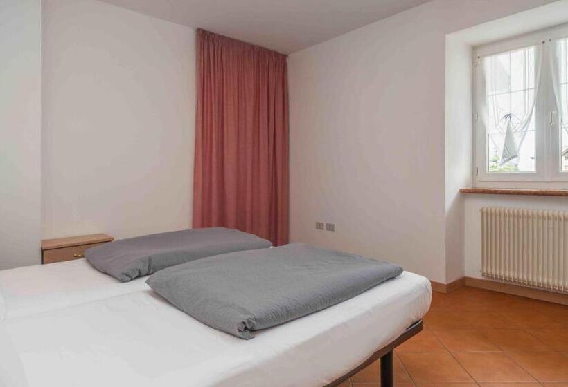 דירת חדר, Appartamenti Decarli