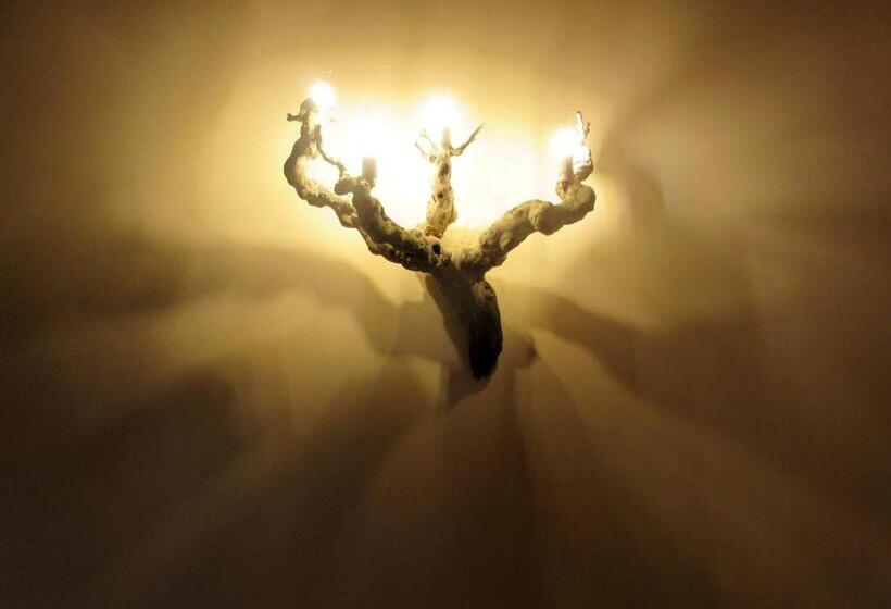 غرفة قياسية رباعية, Boscoscuro