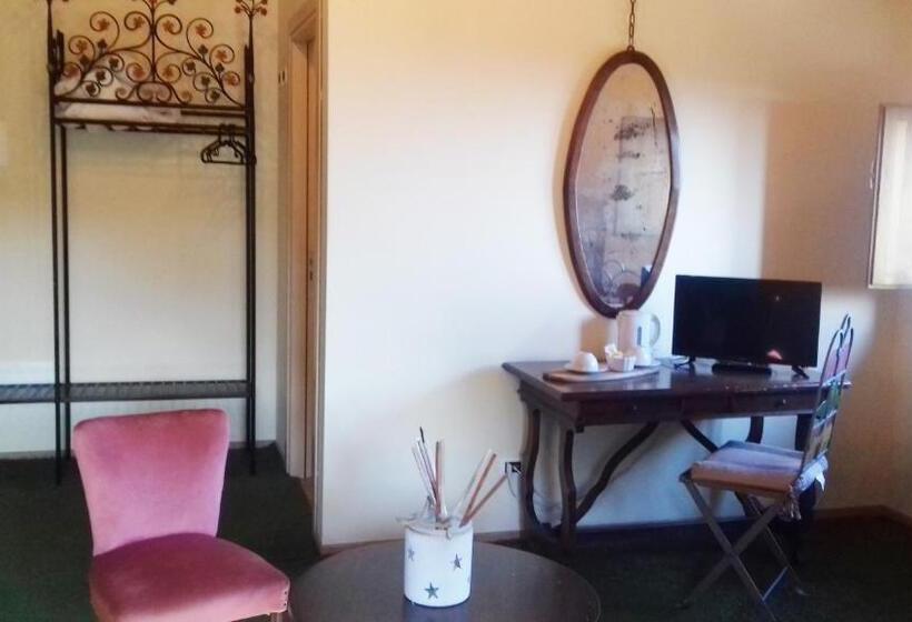 غرفة قياسية رباعية, Boscoscuro