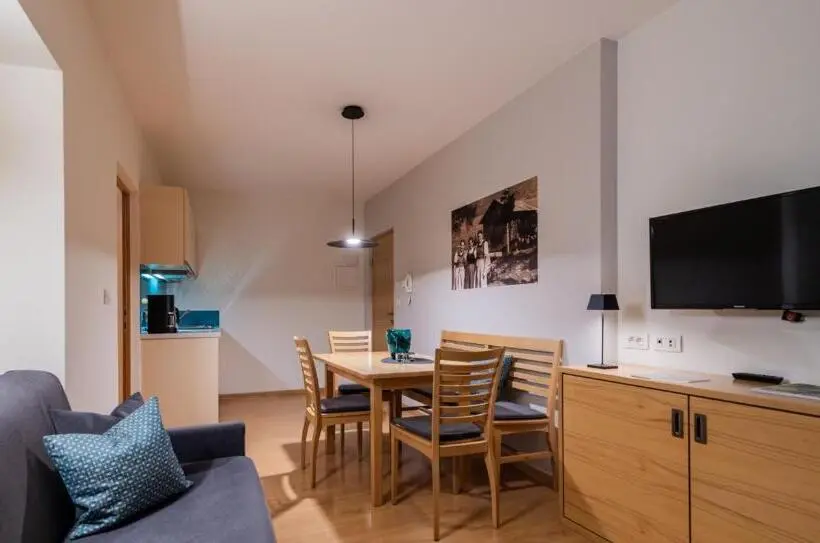 Huoneisto 1 Makuuhuone Parveke, Paloria Apartments & Sport