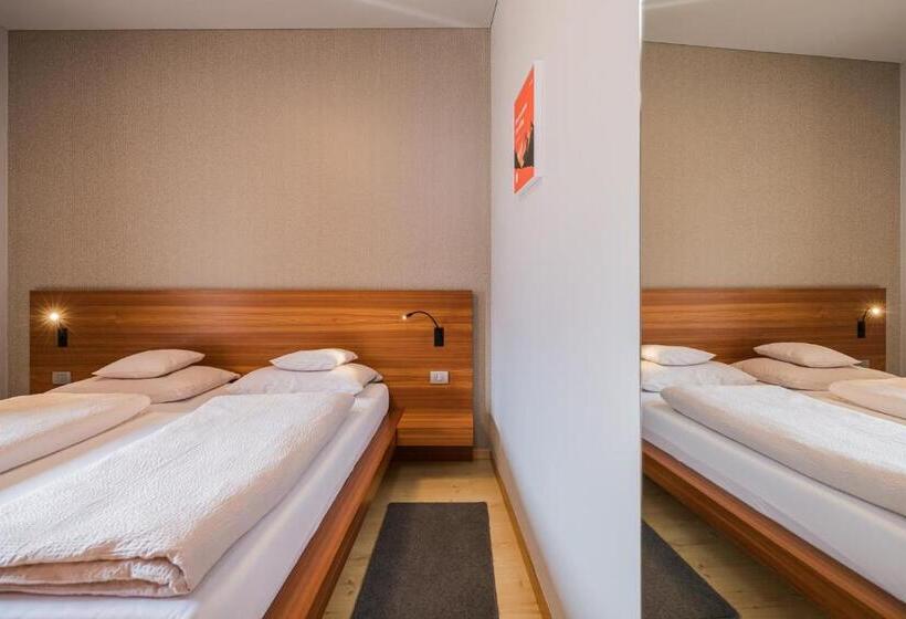 דירה בת חדר שינה 1 עם מרפסת, Paloria Apartments & Sport