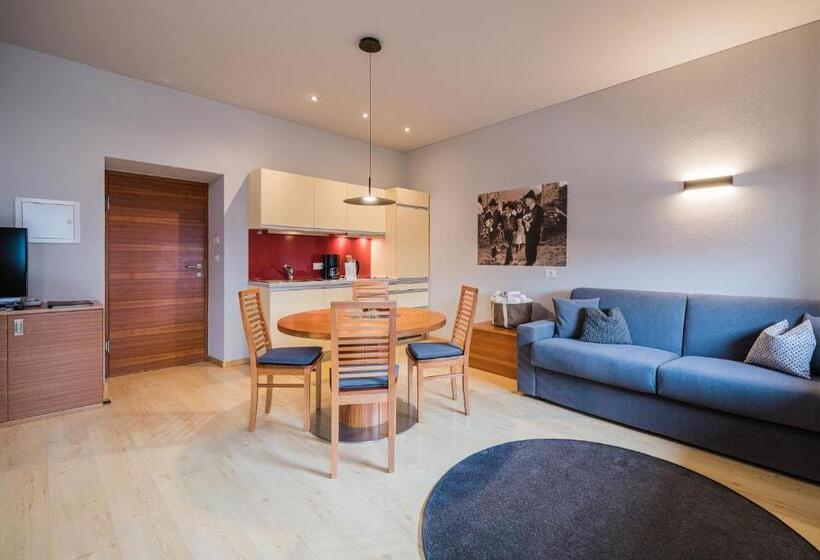 バルコニー付き１ベッドルームアパートメント, Paloria Apartments & Sport