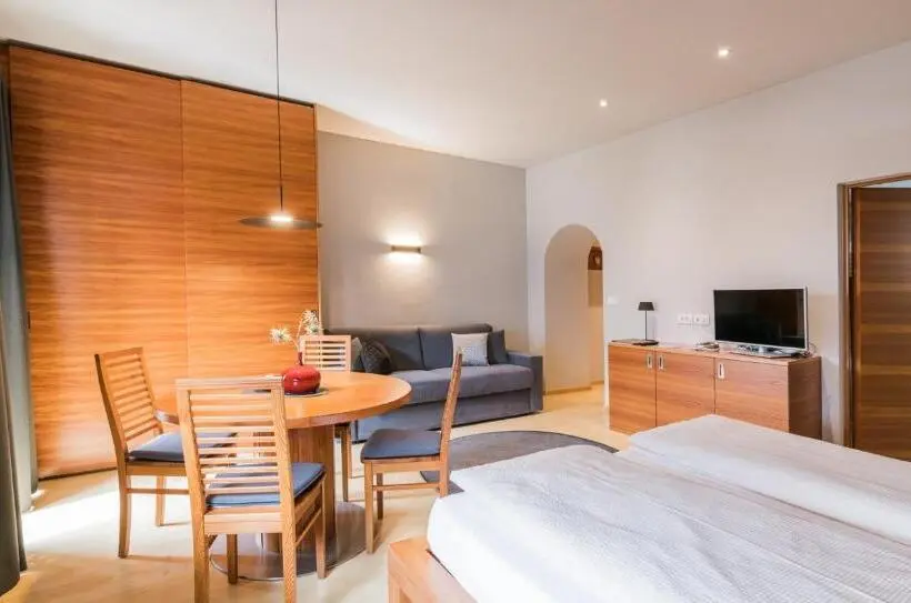 Standard-studio, Paloria Apartments & Sport