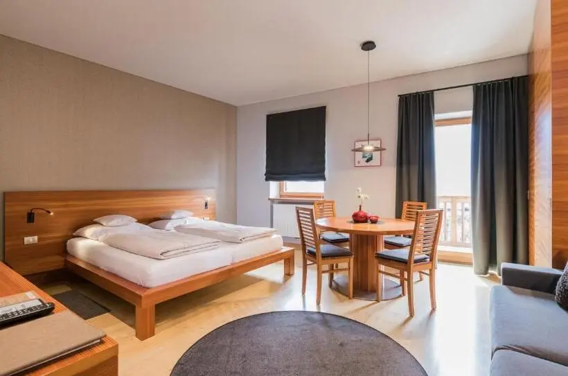 Standard-studio, Paloria Apartments & Sport