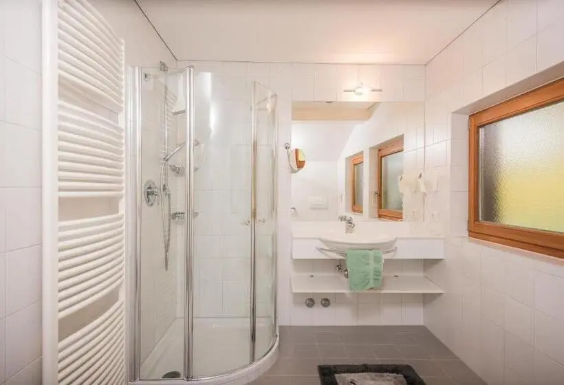 Deluxe-huoneisto 1 Makuuhuone, Paloria Apartments & Sport