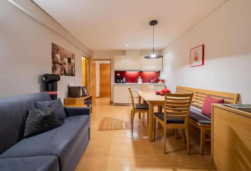 Huoneisto 2 Makuuhuonetta, Paloria Apartments & Sport