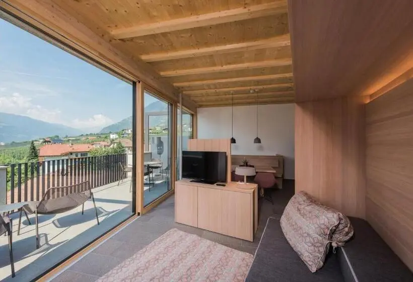 1 Bedroom Penthouse Apartment, Paloria Apartments & Sport