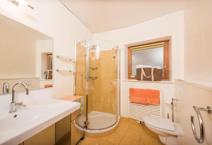 דירת חדר, Paloria Apartments & Sport