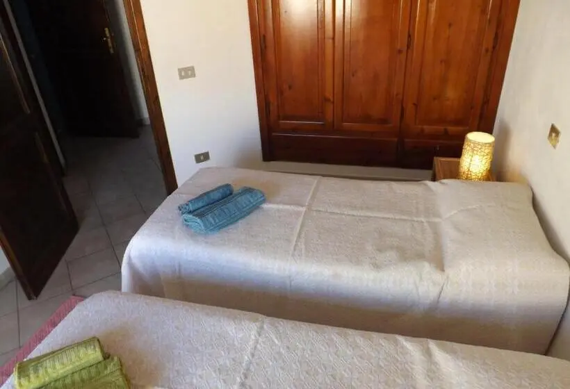 اتاق استاندارد با بالکن و چشمانداز دریا, Cala Gonone Cozy House Sea View