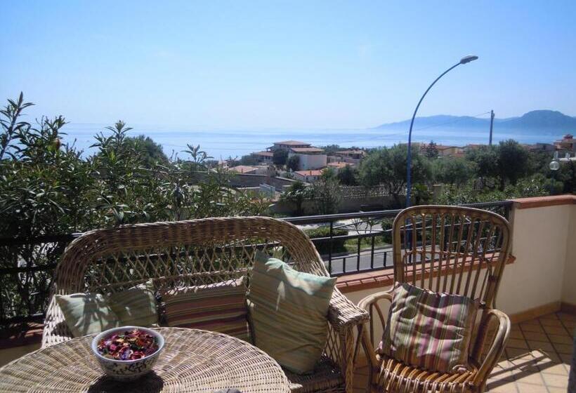 חדר סטנדרט נוף לים עם מרפסת, Cala Gonone Cozy House Sea View