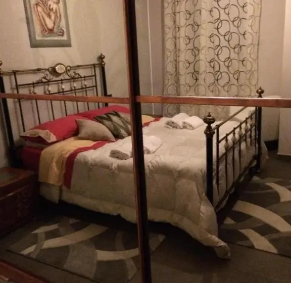 اتاق استاندارد با تخت بزرگ, Sicily Center Rooms  Calascibetta,enna