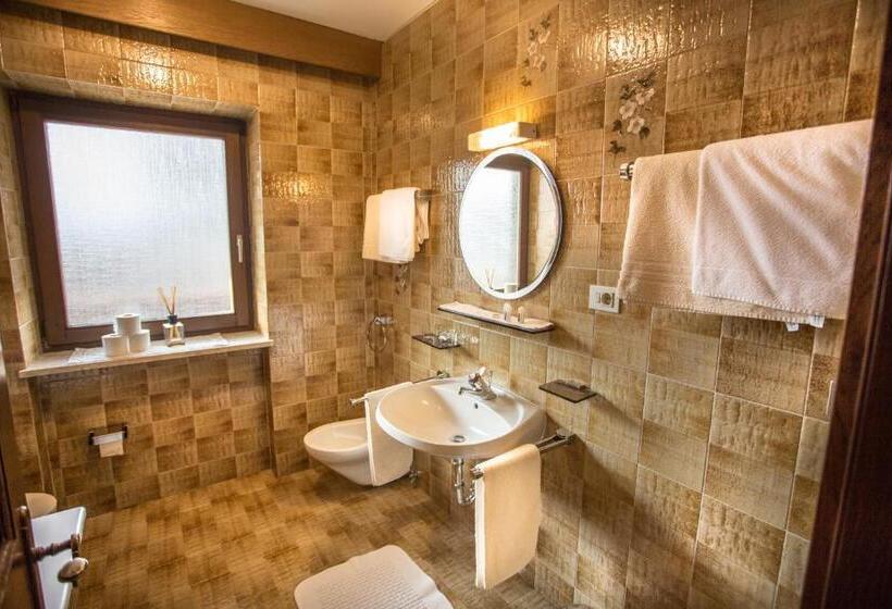 Апартаменты 1 Спальня с Видом, Residence Rienz