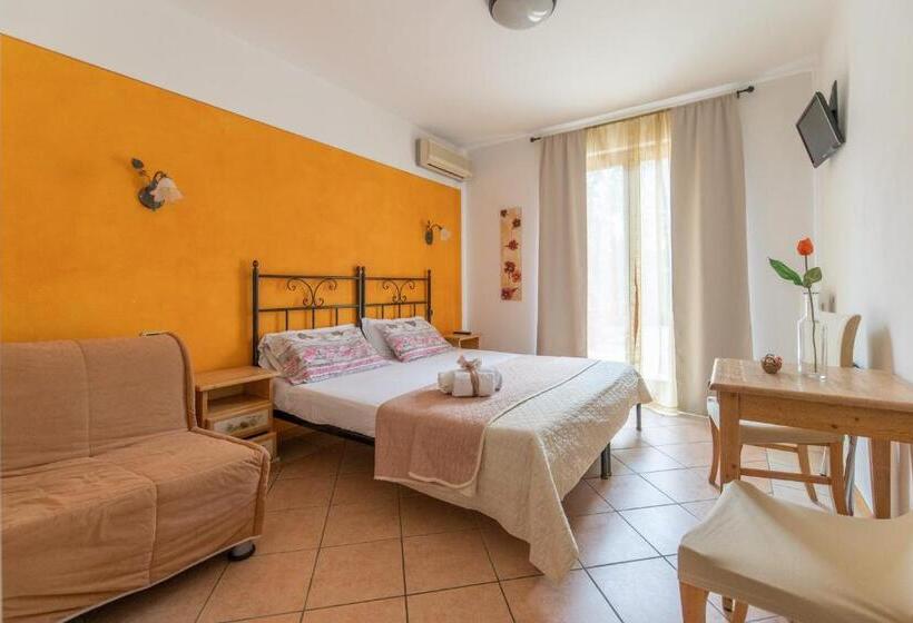 Номер Стандарт Вид на Озеро, Agriturismo Costadoro