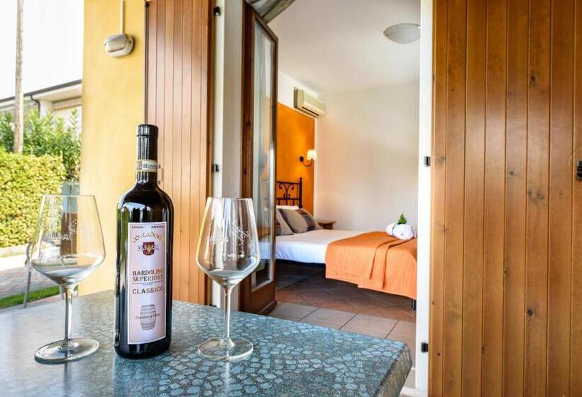 디럭스 룸 호수 전망, Agriturismo Costadoro